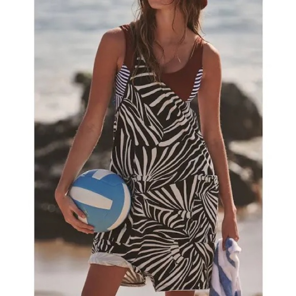 FREE PEOPLE MOVEMENT HOT SHOT ZEBRA PRINT ACTIVE ROMPER / SIZE S/P